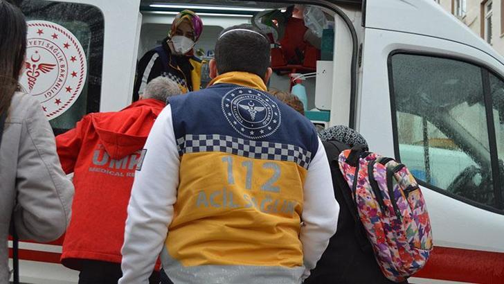 70 öğrenci zehirlenme şüphesiyle hastaneye kaldırıldı