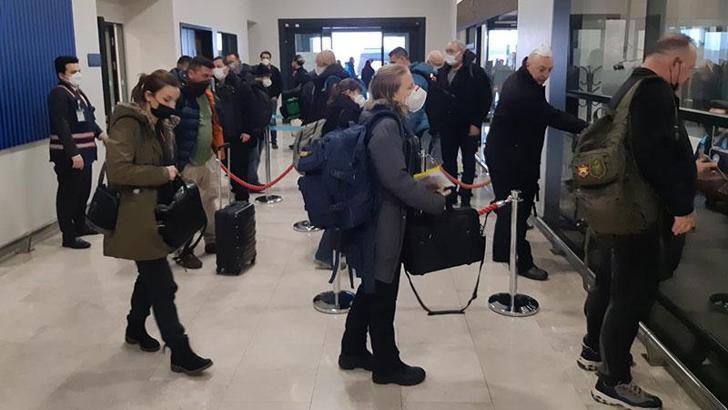 AGİT gözlemcileri THY uçağıyla Rusya'dan İstanbul'a geldi