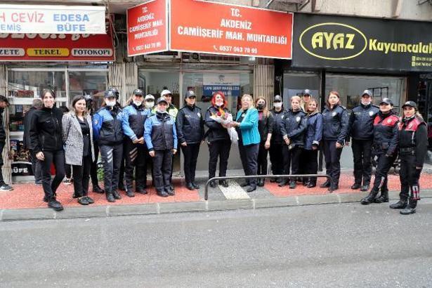 Polisten muhtarlara 8 Mart ziyareti