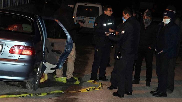 Babasının hastaneye götürdüğü KOAH hastası, otomobilde öldü