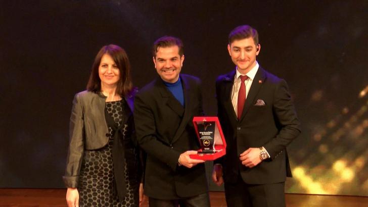 4’üncü Kariyer Onursal Ödülleri gecesine ünlü yağdı