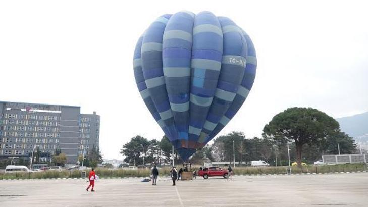 Sıcak hava balonu kadınlar için havalandı