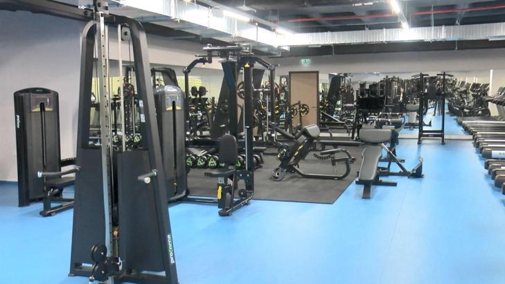 Zeytinburnu’nda kadınlara özel spor salonu açıldı