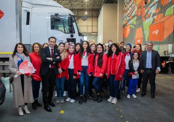 Aras Kargo’nun kadın çalışanları, ‘Kadınlar Günü’ etkinliğinde bir araya geldi