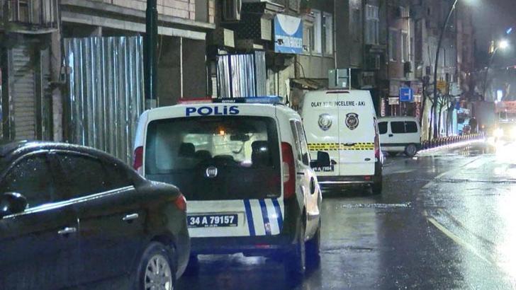 Husumetlilerine kurşun yağdırdılar; yoldan geçenleri de yaraladılar