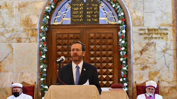 Isaac Herzog Neve Şalom Sinagogu'nu ziyaret etti