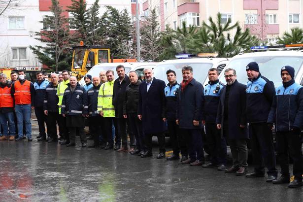 Bağcılar’da ekipler, karla mücadele için teyakkuza geçti