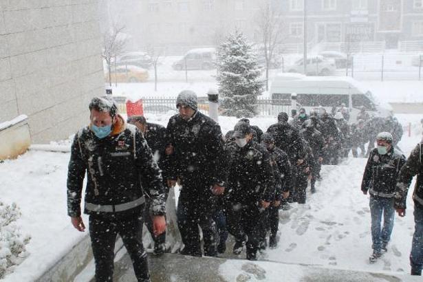 Sağlıkta rüşvet operasyonunda 67 şüpheli adliyede