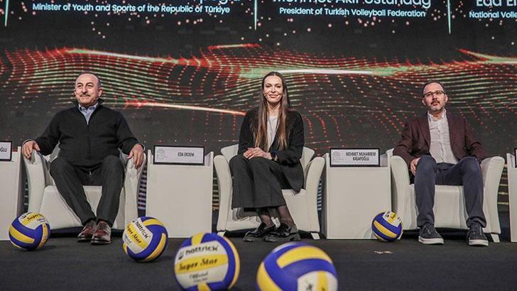 Bakanlar Çavuşoğlu ve Kasapoğlu, ADF'de gençlerle buluştu