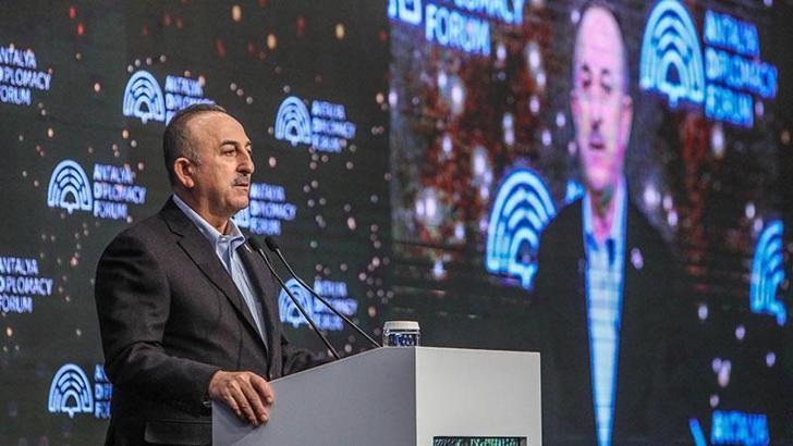 Bakan Çavuşoğlu: Ukrayna'da camide mahsur kalanlar için otobüsler bekliyor