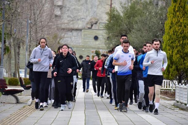 Tuzla’da 105 öğrenci BESYO için ter döküyor