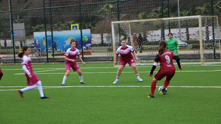 23 Nisan Futbol Turnuvası 'Mahallede Maç Var' etkinliğinin bölge grup maçları başladı