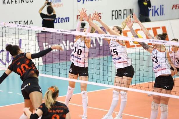 Eczacıbaşı Dynavit - Allianz MTV Stuttgart: 3-1