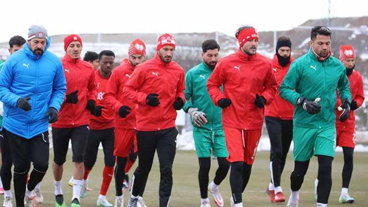 Sivasspor, Altay maçı hazırlıklarını sürdürüyor