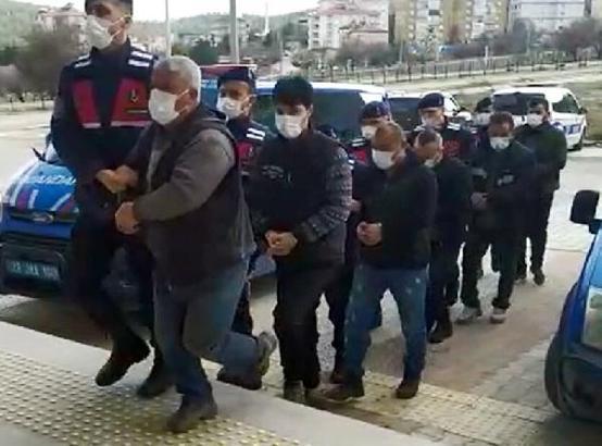 Fabrikadan 2 kamyonet dolusu bıçak hırsızlığına 4 tutuklama