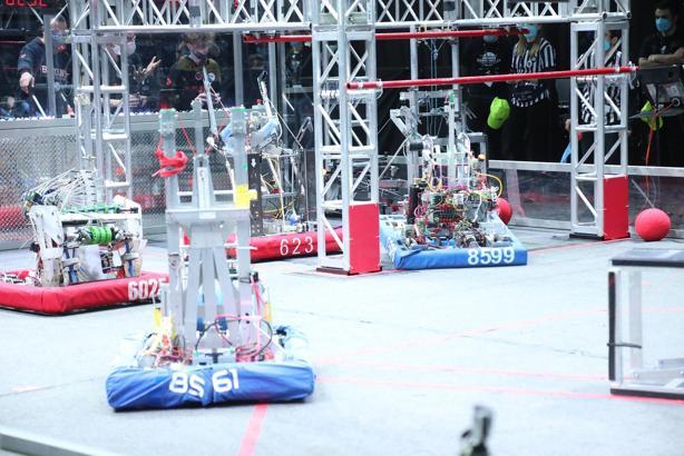 Liselerarası robot yarışmasının İstanbul etabı tamamlandı