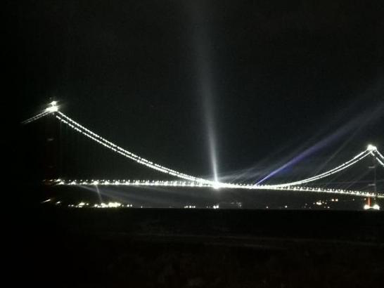 1915 Çanakkale Köprüsü'nde lazer ışık gösterisi