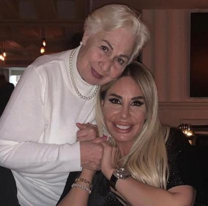 Şarkıcı Linet'in annesi Leyla Özgecan, hayatını kaybetti