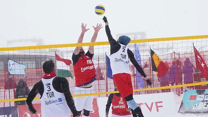 Erciyes'te Kar Voleybolu Avrupa Kupası heyecanı başladı