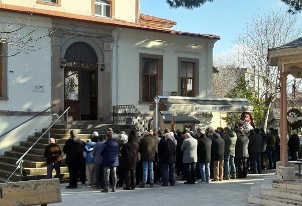 İstanbul'da eski kız arkadaşını öldürüp intihar etti, İzmir'de toprağa verildi