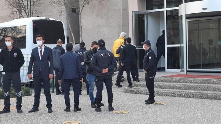 'Montrö bildirisi' davasında emekli amiraller hakim karşısında