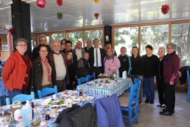 Marmaris Belediye Başkanı Oktay huzurevi sakinleriyle buluştu