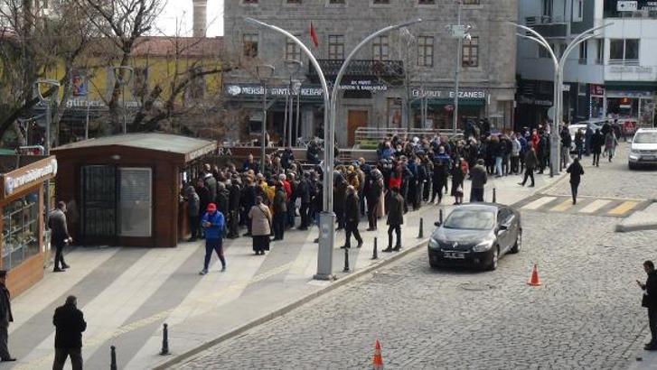 Trabzonspor - Beşiktaş maçı biletleri 10 dakikada tükendi