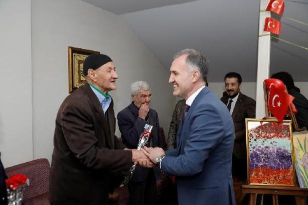 İnegöl Belediye Başkanı Taban, huzur evi sakinlerini ziyaret etti