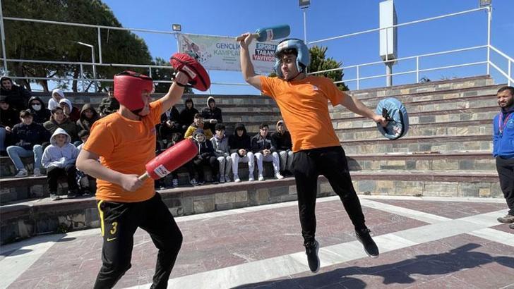 Sultangazi Belediyesi Aydın Efeler'de gençlik kampı düzenledi