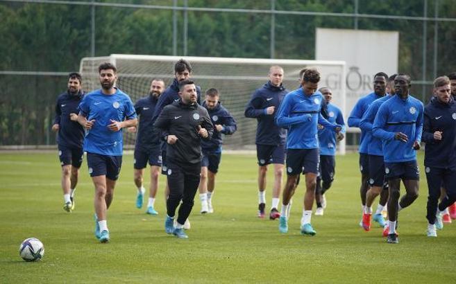 Çaykur Rizespor, Alanyaspor maçı hazırlıklarını Antalya’da sürdürdü