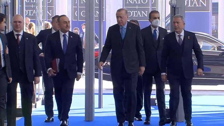 Cumhurbaşkanı Erdoğan NATO karargahına geldi
