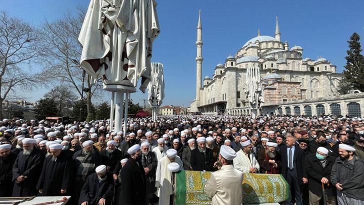 İsmailağa Cemaatinden Mustafa Bilici son yolculuğuna uğurlandı