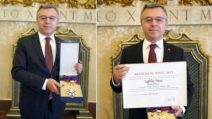 Büyükelçi Göktaş'a, 'Vatikan Devlet Nişanı' verildi