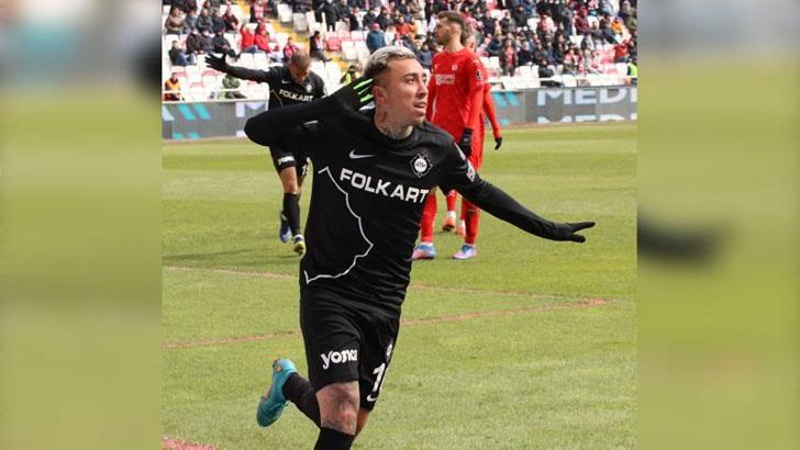 Altay'ın kozu Rodriguez