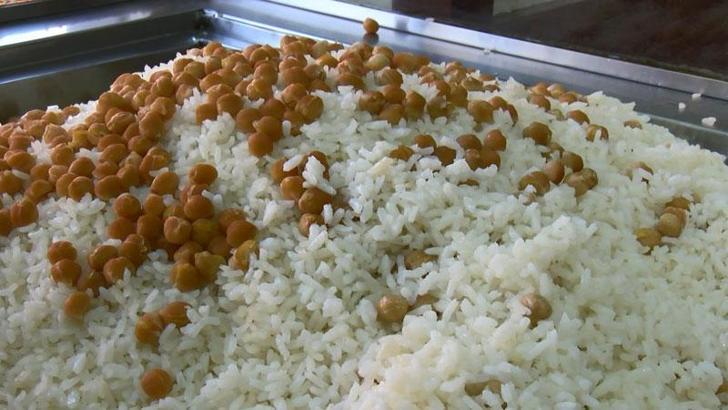 Sancaktepe'deki mevlitte tavuklu pilavdan 130 kişi zehirlendi