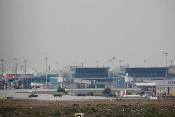 Rus heyetini taşıyan uçak Atatürk Havalimanı'na indi -2