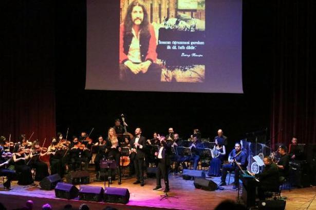 Barış Manço'nun eseri ilk defa senfoni orkestrası eşliğinde seslendirildi