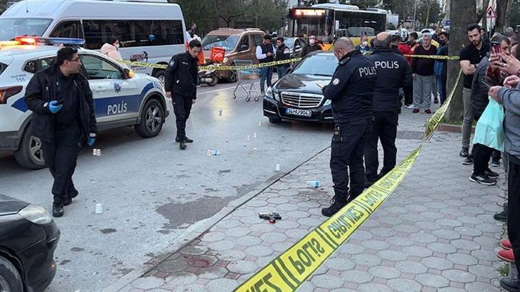 Kartal'da cadde ortasında silahlı saldırı