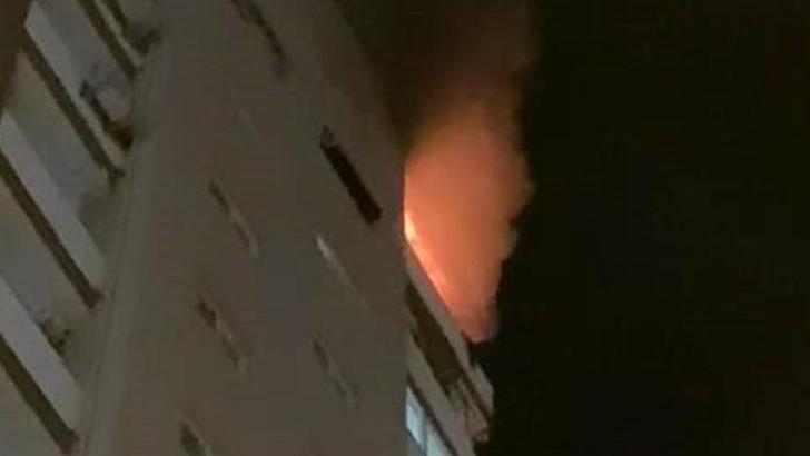 Ailesiyle tartışıp, birlikte yaşadıkları evi ateşe verdi