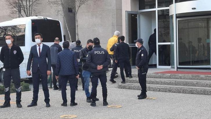 'Montrö bildirisi' davasında 29 emekli amiralin adli kontrolü kaldırıldı