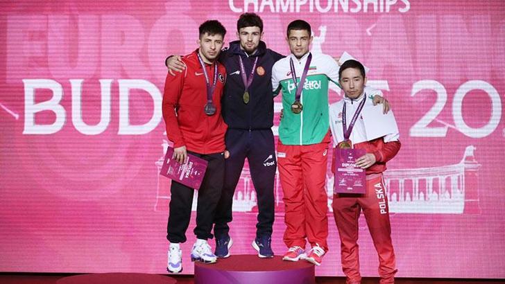 Süleyman Atlı, gümüş madalya kazandı