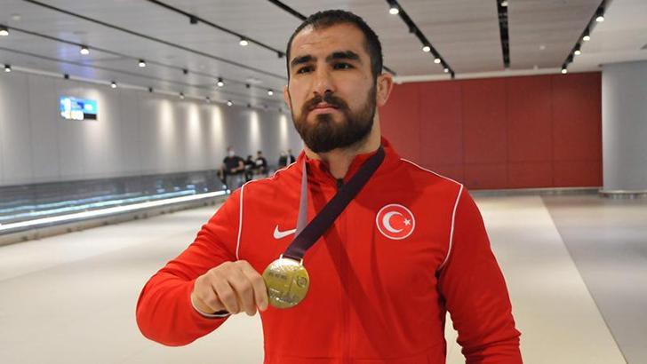 Feyzullah Aktürk: Ülkemizin 100'üncü Avrupa şampiyonluğu bana nasip oldu