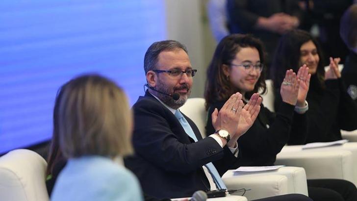 Bakan Kasapoğlu: Sporcularımızı da iklim elçisi ilan etme noktasında çalışmalar gerçekleştireceğiz