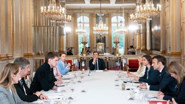 Macron, Rus ordusunun kaçırdığı Melitopol Belediye Başkanını Elysee Sarayı’nda ağırladı