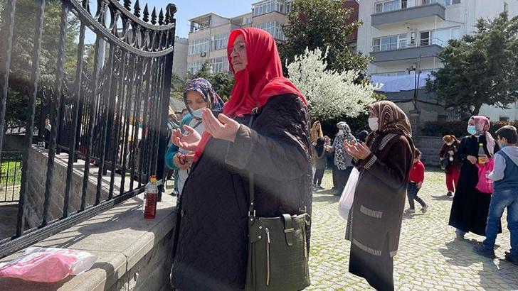 Oruç Baba'da ekmek-sirke ile ilk iftar heyecanı