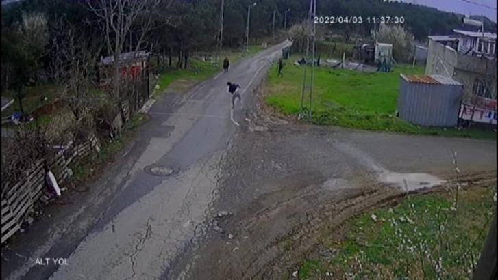 Sultangazi'de annesini benzin döküp yakmak istedi