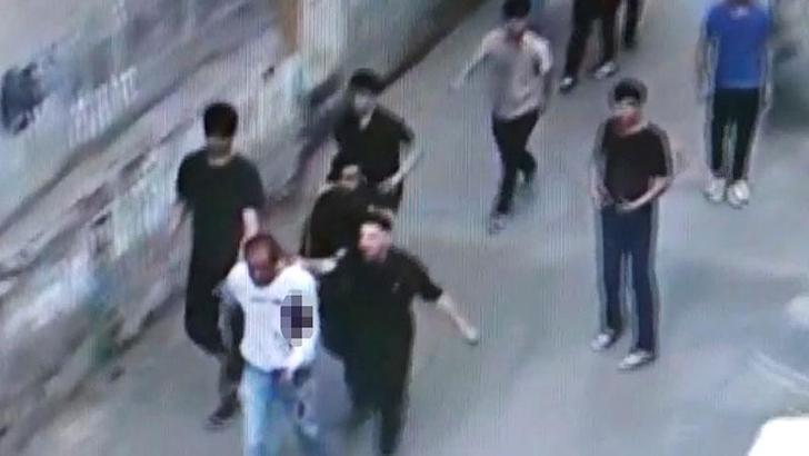 Parkta kız çocuğunun fotoğrafını çektiği iddiasıyla öldürüldü