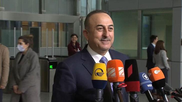 Çavuşoğlu, Brüksel'de yabancı basının sorularını yanıtladı