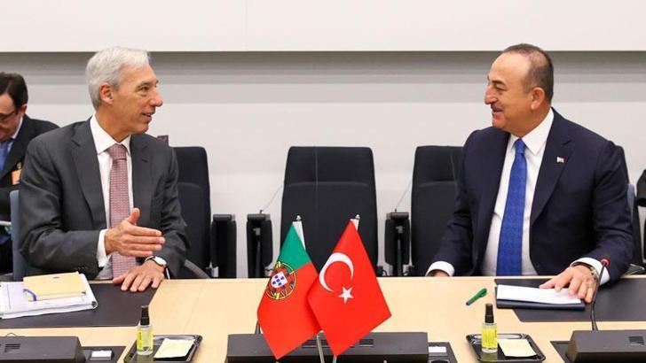 Bakan Çavuşoğlu'ndan kritik görüşmeler