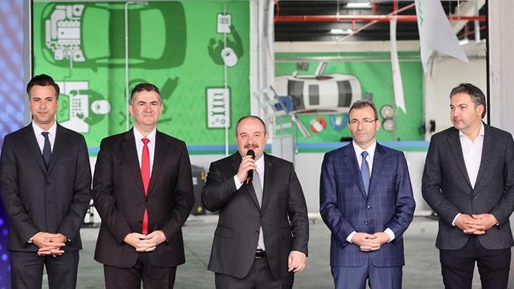 Bakan Varank Pendik'te araç ekspertiz ve yenileme merkezini açtı